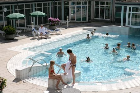 Buitenzwembad in Bad Driburg