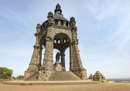 [Translate to Niederländisch:] Kaiser-Wilhelm-Denkmal an der Porta Westfalica ...