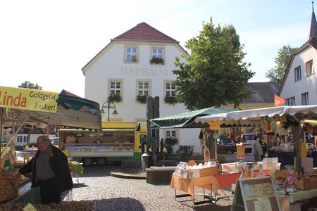 Wekelijkse markt in Schlangen
