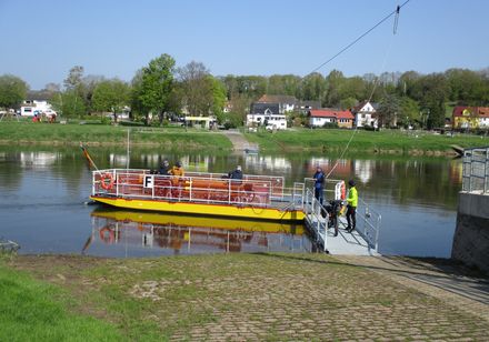 Drielandenhoekveerboot in Beverungen