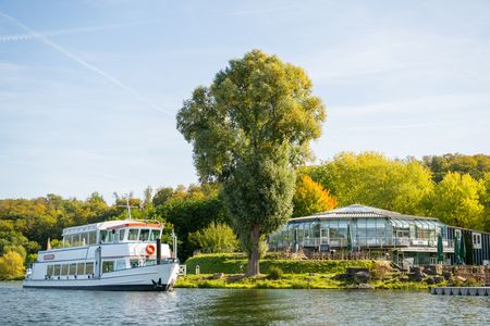 Uitstapboot op het Schiedersee