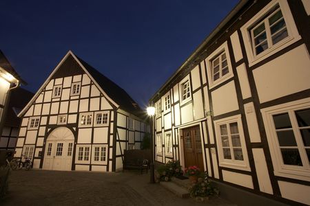 Vakwerkhuizen bij nacht