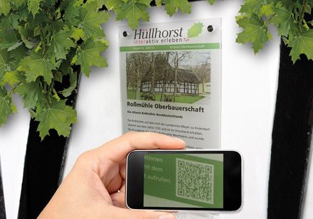 Smartphone scant QR-code - Beleef Hüllhorst